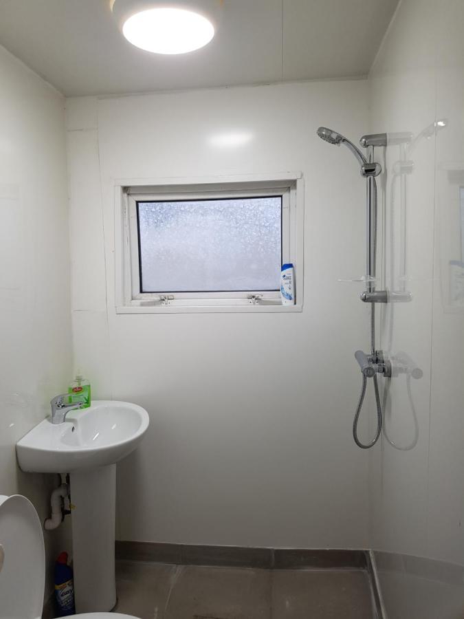 Atlas Road Guest House 卡迪夫 外观 照片