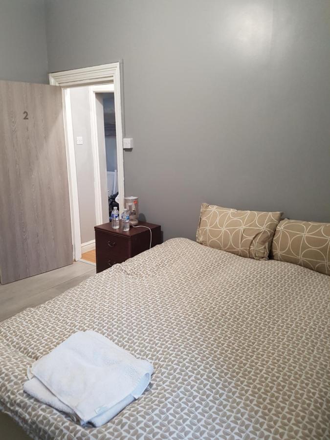 Atlas Road Guest House 卡迪夫 外观 照片