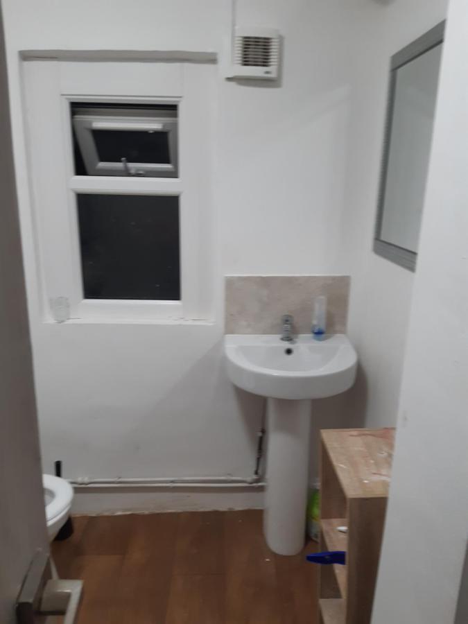 Atlas Road Guest House 卡迪夫 外观 照片
